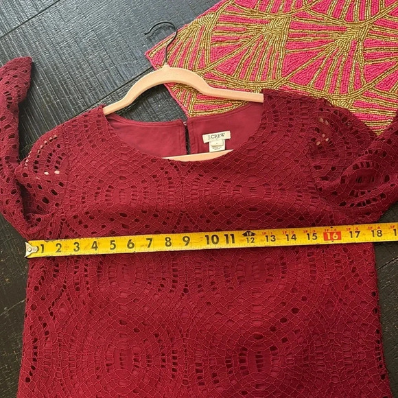 J. Crew Lace Overlay Dress  3/4 Sleeve in Burgundy size 4 Eyelet Shift Dress - Picture 6 of 9